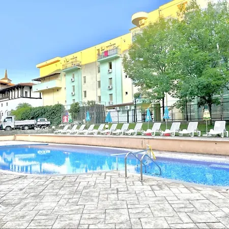 Sunny Sea - Menada Apartment