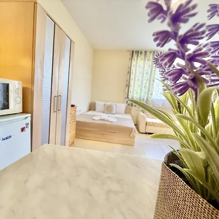 Sunny Sea - Menada Apartment