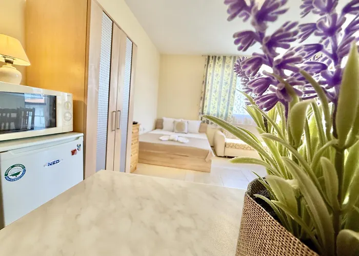 Sunny Sea - Menada Apartamento